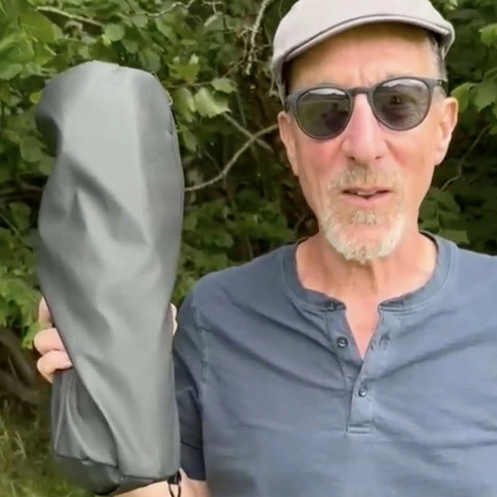 Lukas B. mit dem WAYRO HORIZON in der Tragetasche